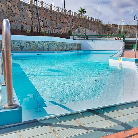 Malibu 2 Apartamento Con Aire Acondicionado, Campo De Tennis Y Piscina Con Solarium 波多黎各 外观 照片