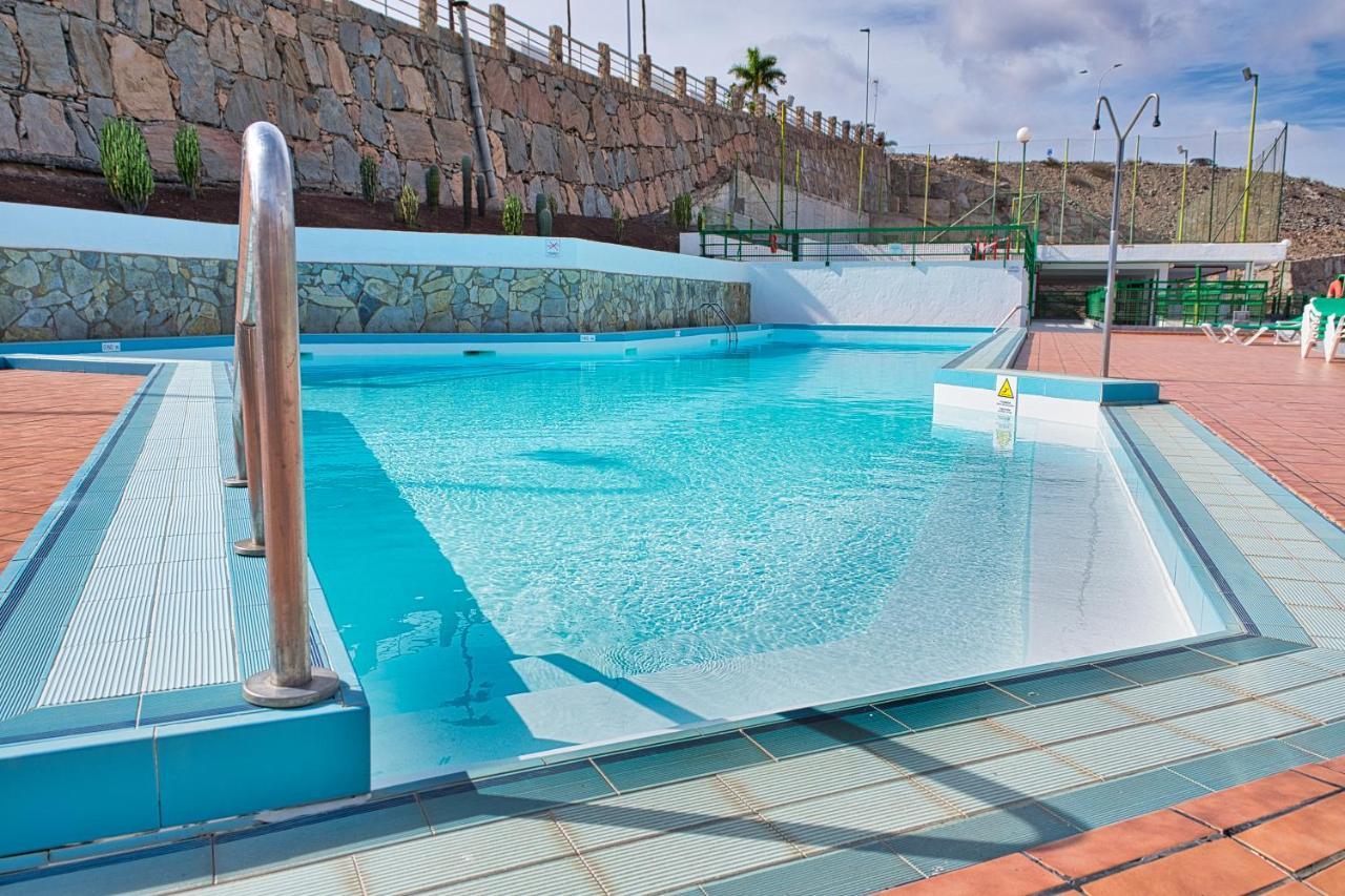Malibu 2 Apartamento Con Aire Acondicionado, Campo De Tennis Y Piscina Con Solarium 波多黎各 外观 照片